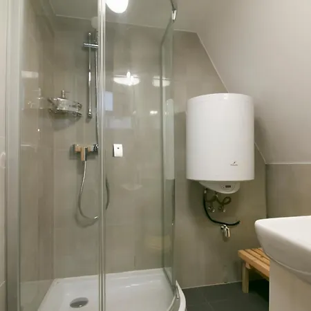 Soma Pince Vendeghaz Alsóörs