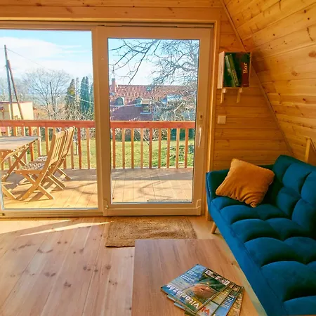 Soma Pince Vendeghaz דירה Alsóörs